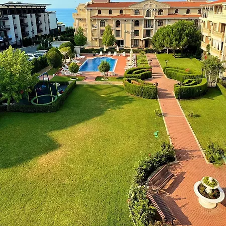 Апартаменты Nancy Sea Escape - Pool & Sea View