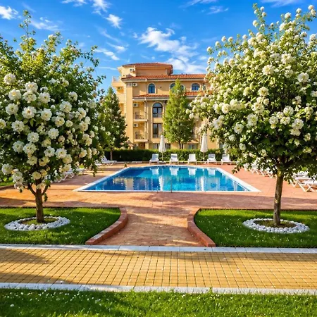 Nancy Sea Escape - Pool & Sea View